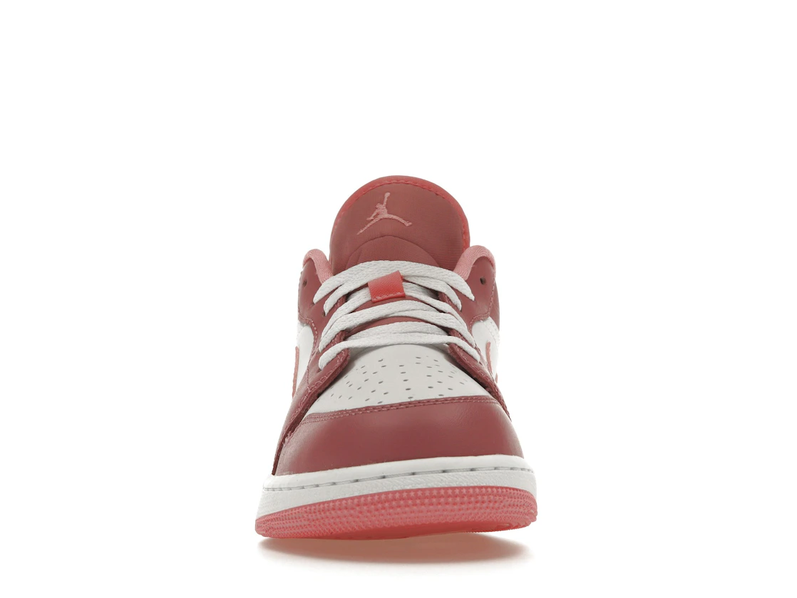 Vue 10 de Jordan 1 Low Desert Berry (GS)