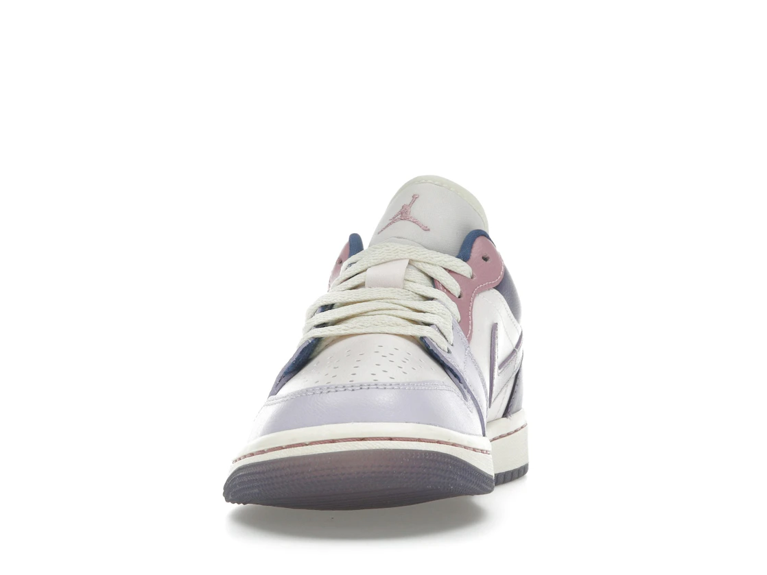 Vue 11 de Jordan 1 Low Pastel Purple 