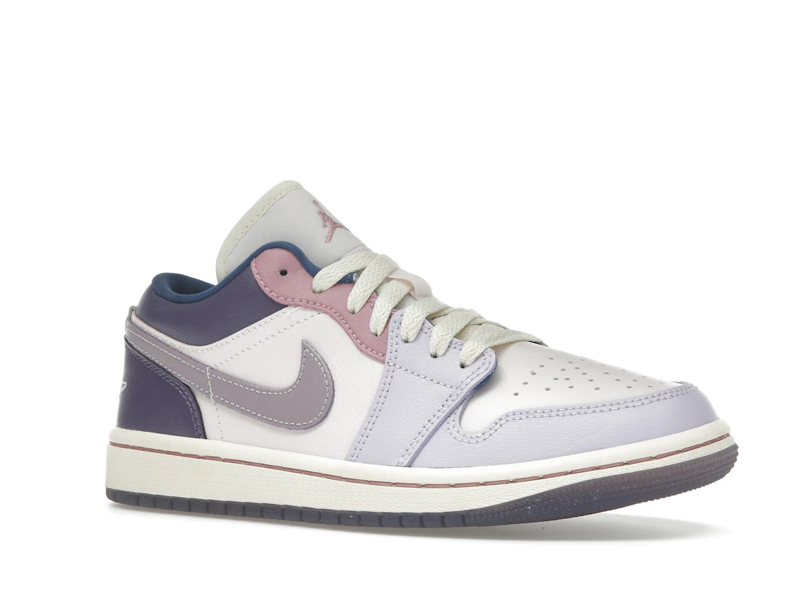 Vue 4 de Jordan 1 Low Pastel Purple 