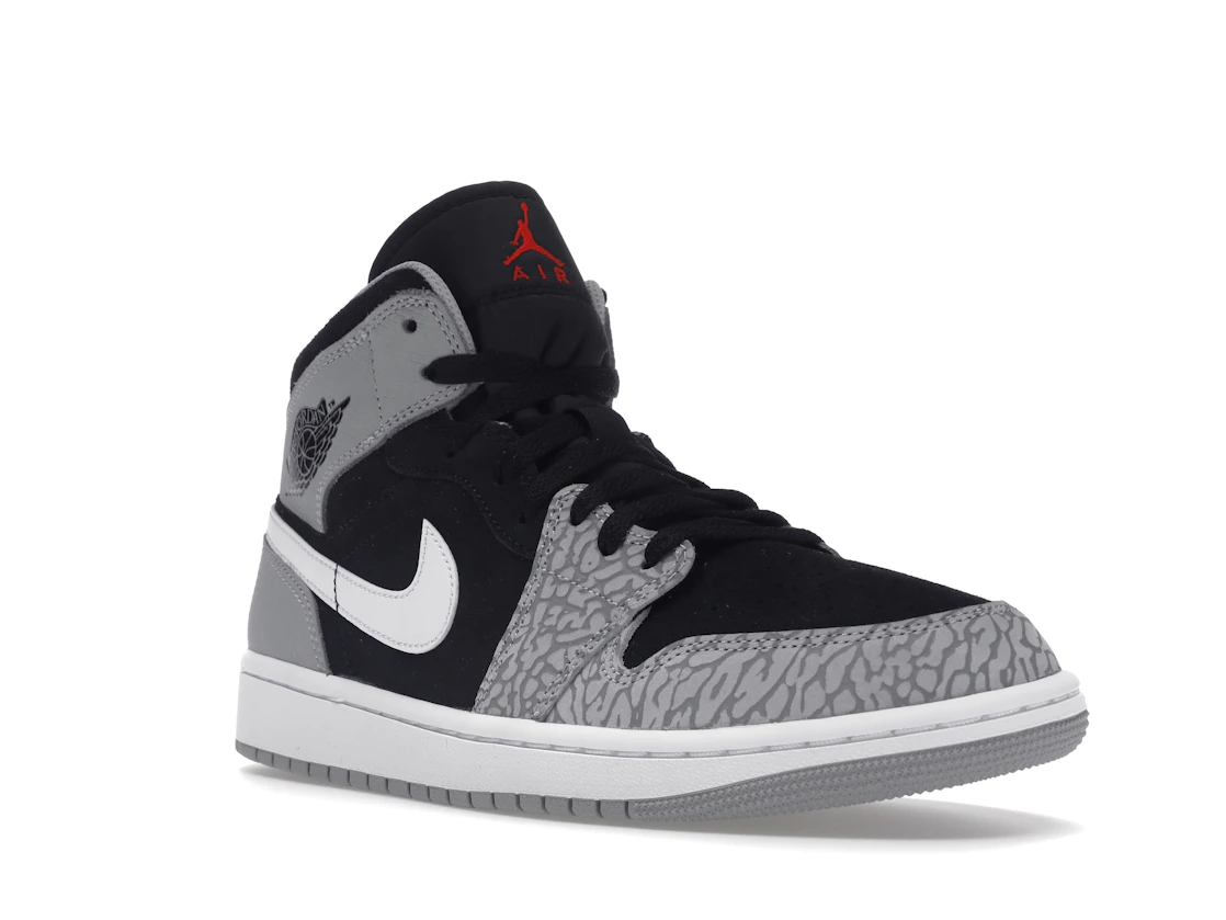 Vue 6 de Jordan 1 Mid SE Elephant Print