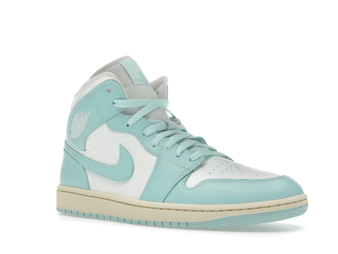 Vue 5 de Jordan 1 Mid Light Dew 