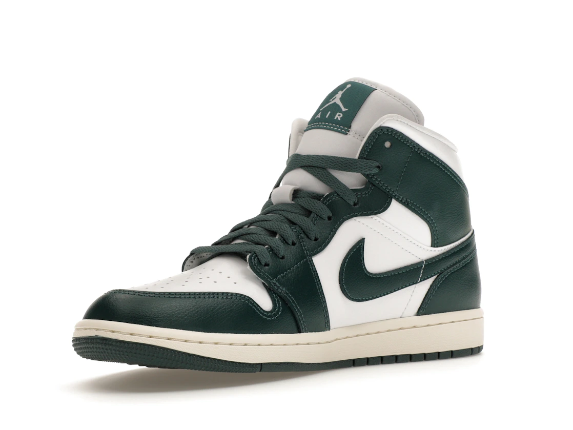 Vue 15 de Jordan 1 Mid Oxidised Green 