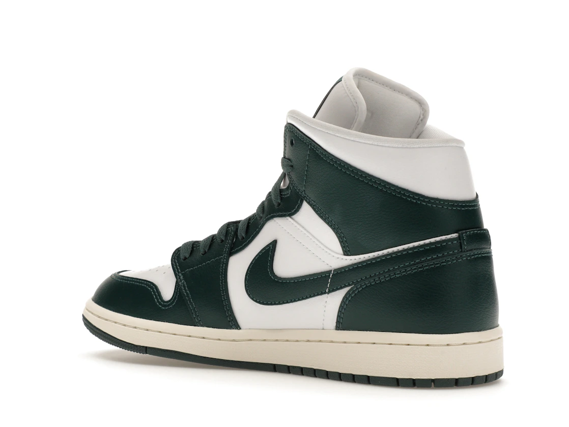 Vue 23 de Jordan 1 Mid Oxidised Green 