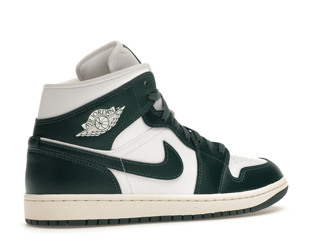Vue 34 de Jordan 1 Mid Oxidised Green 