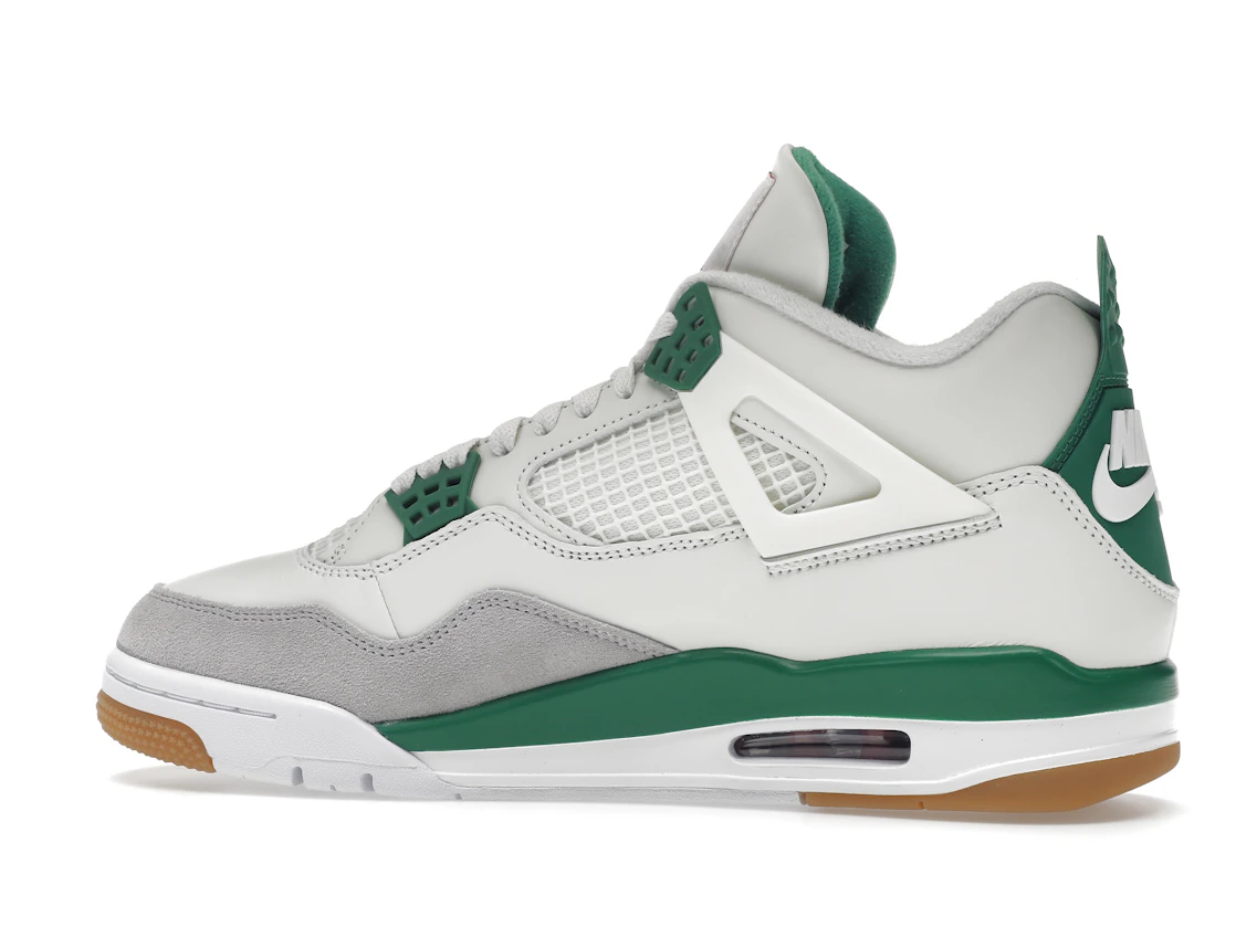 Vue 21 de Jordan 4 Retro SB Pine Green