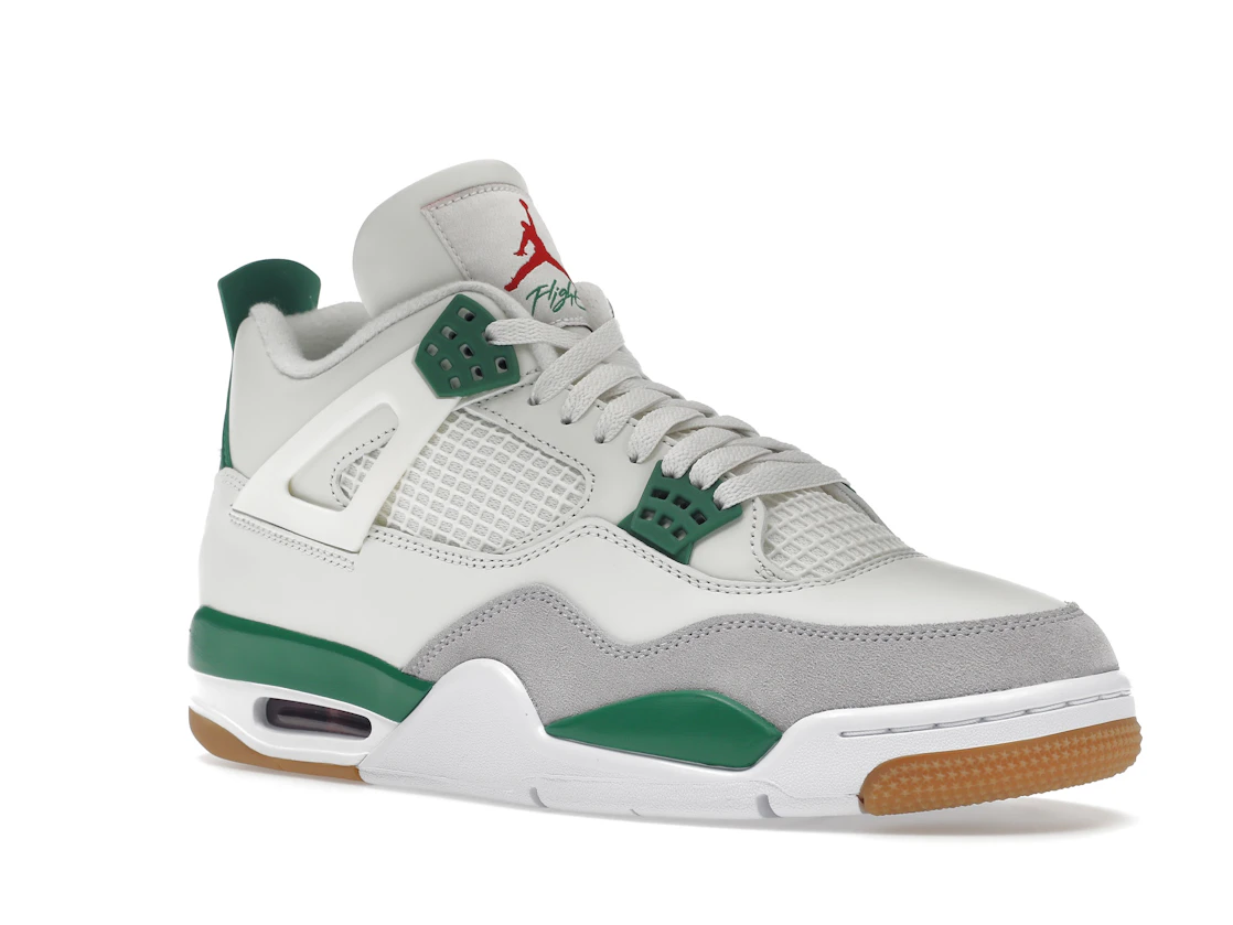 Vue 5 de Jordan 4 Retro SB Pine Green