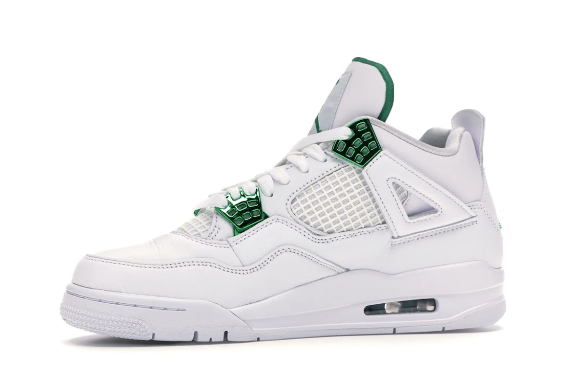 Vue 17 de Jordan 4 Retro Metallic Green