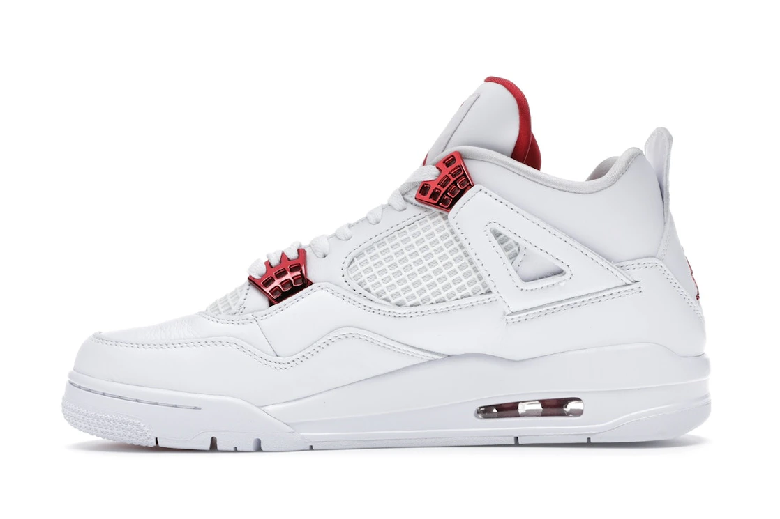 Vue 19 de Jordan 4 Retro Metallic Red