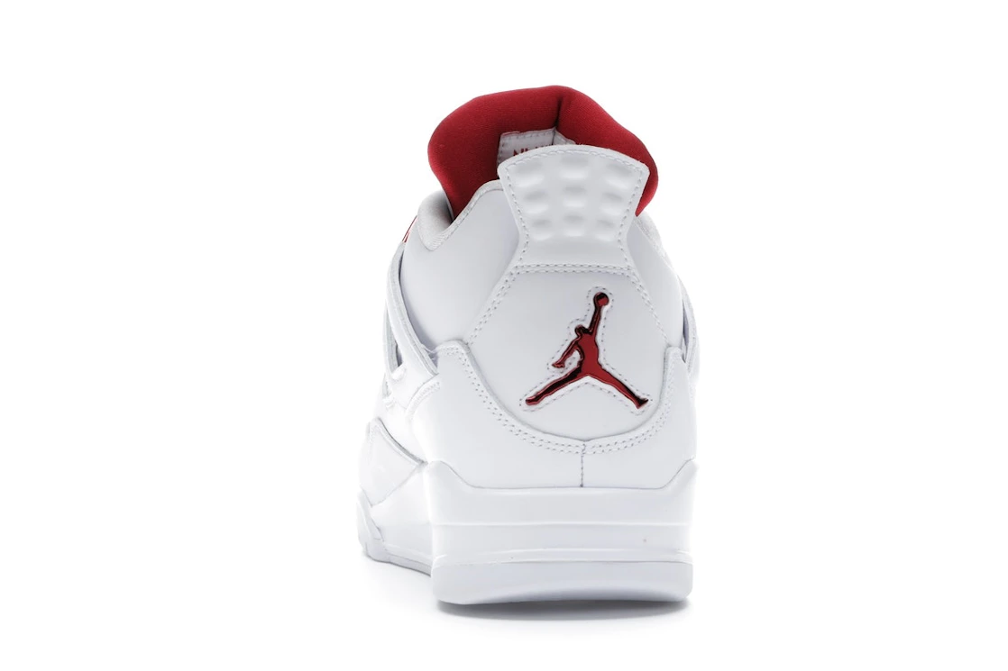 Vue 27 de Jordan 4 Retro Metallic Red