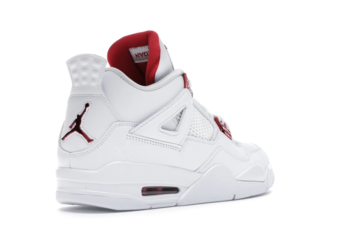 Vue 32 de Jordan 4 Retro Metallic Red