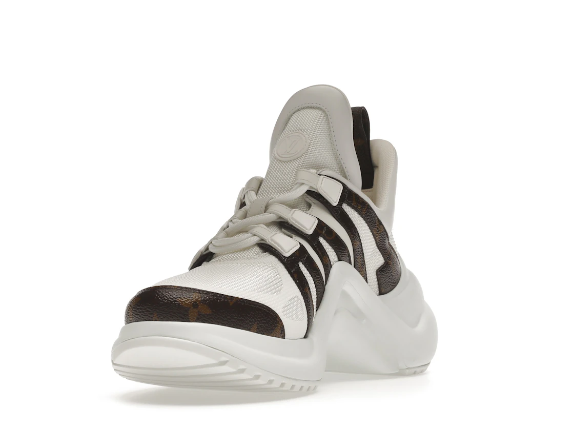 Vue 13 de Louis Vuitton Archlight Trainer Monogram White 