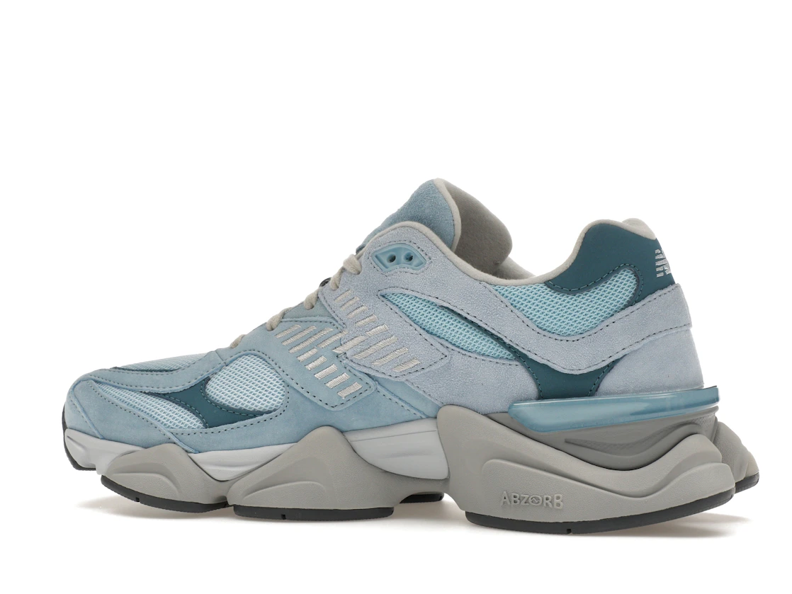 Vue 21 de New Balance 9060 Chrome Blue