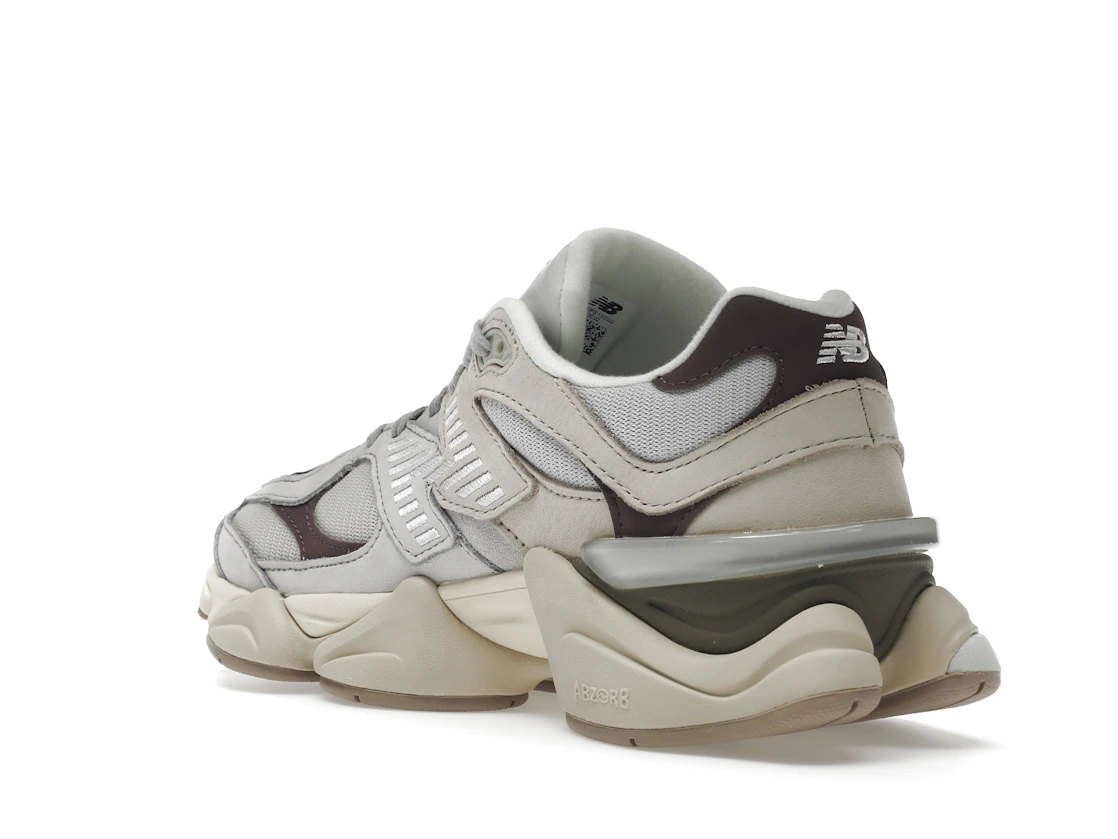 Vue 24 de New Balance 9060 Grey Matter Timberwolf