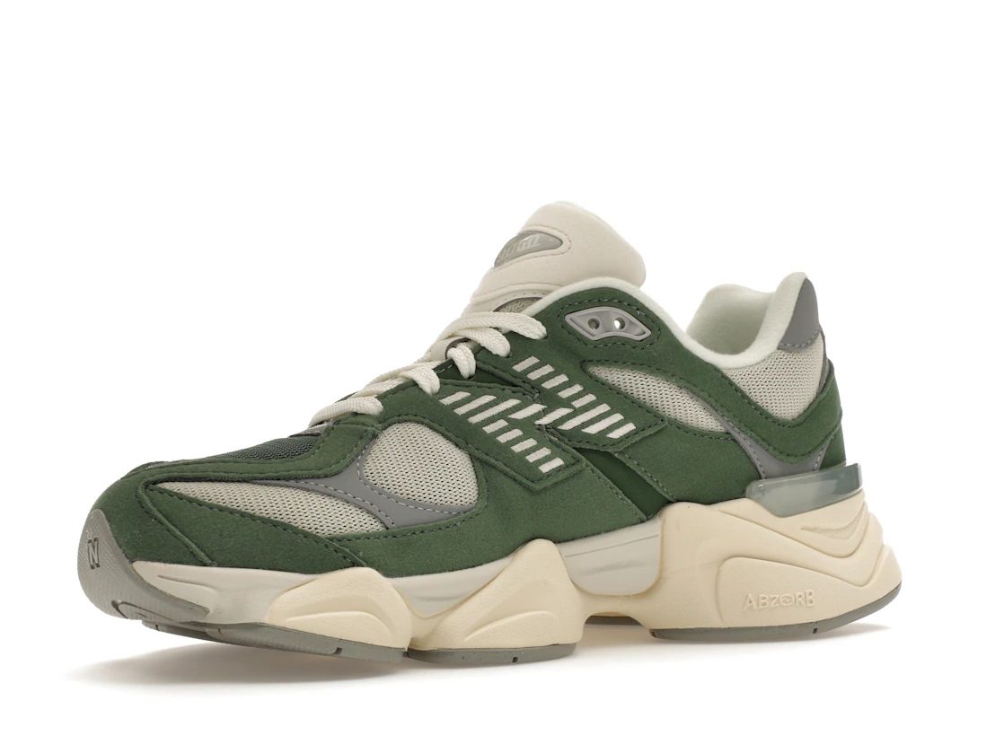 Vue 16 de New Balance 9060 Nori (GS)