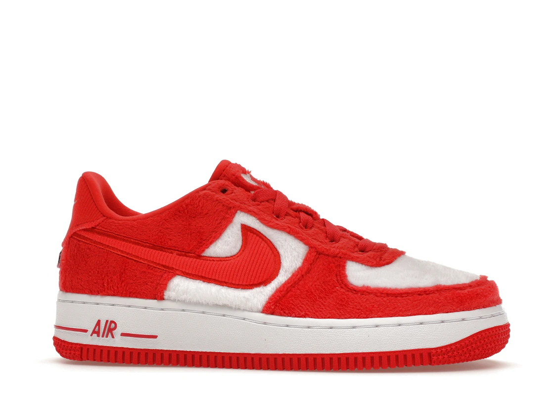 Vue 2 de Nike Air Force 1 Low Valentine's Day Fleece (2024) (GS)