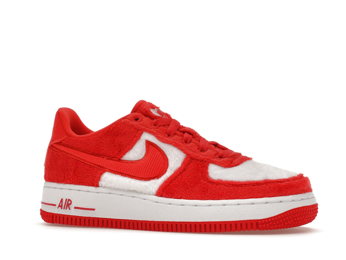 Vue 3 de Nike Air Force 1 Low Valentine's Day Fleece (2024) (GS)