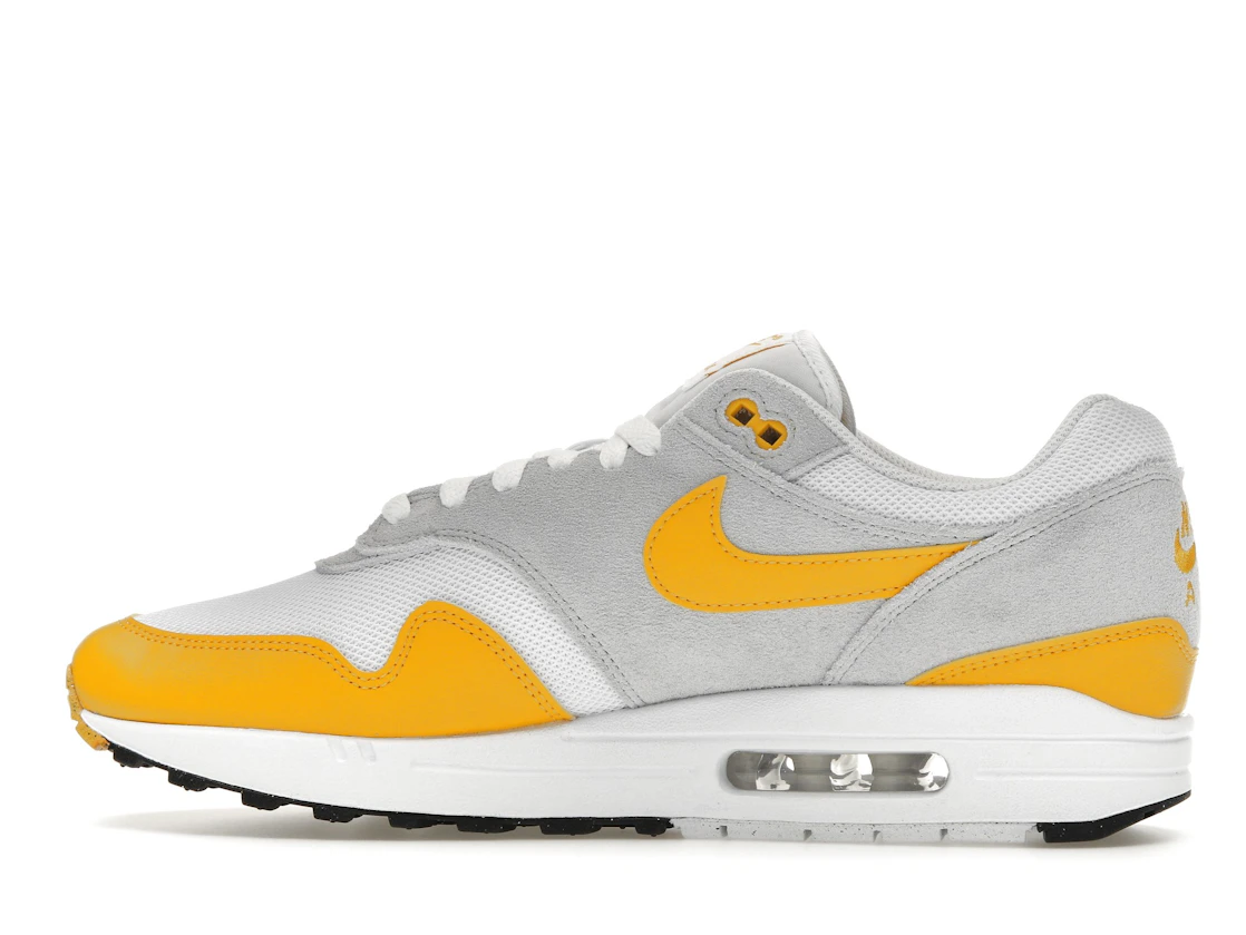 Vue 20 de Nike Air Max 1 Essential University Gold