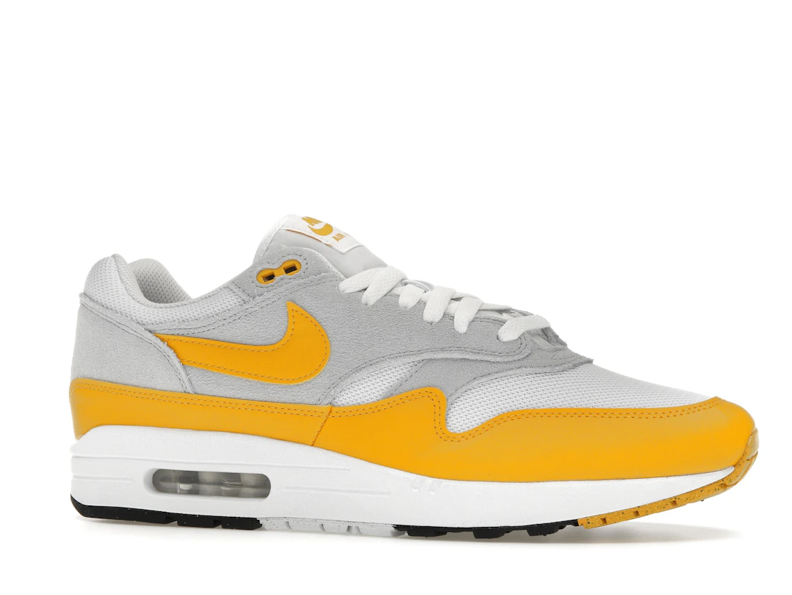 Vue 3 de Nike Air Max 1 Essential University Gold