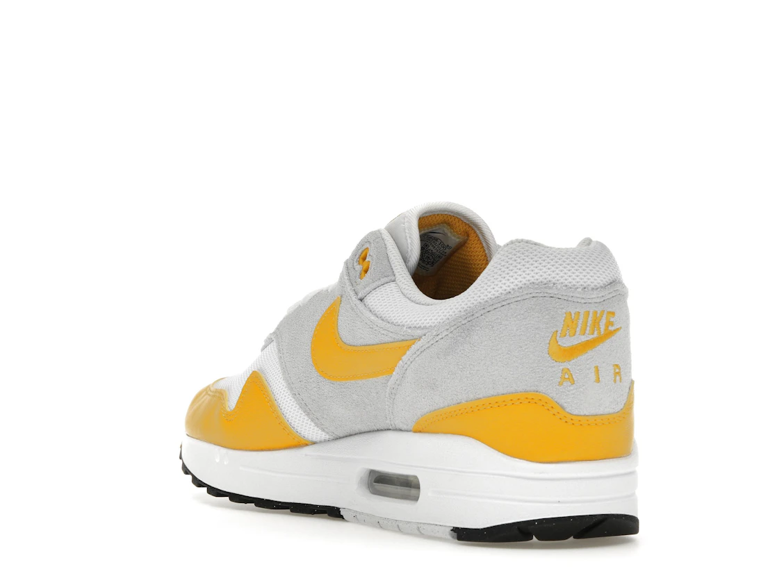 Vue 25 de Nike Air Max 1 Essential University Gold