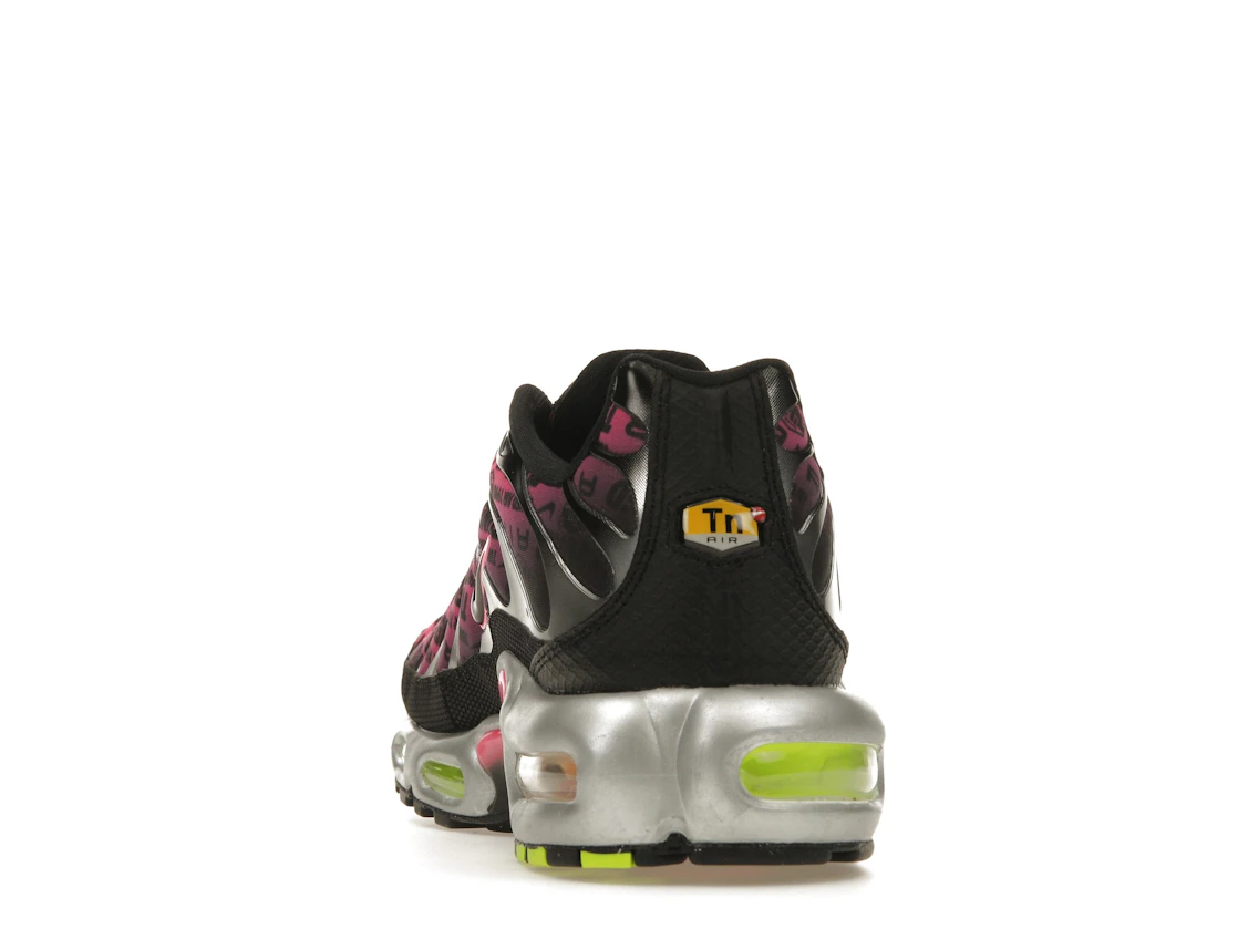 Vue 27 de Nike Air Plus Mercurial XXV Hyper Pink and Volt