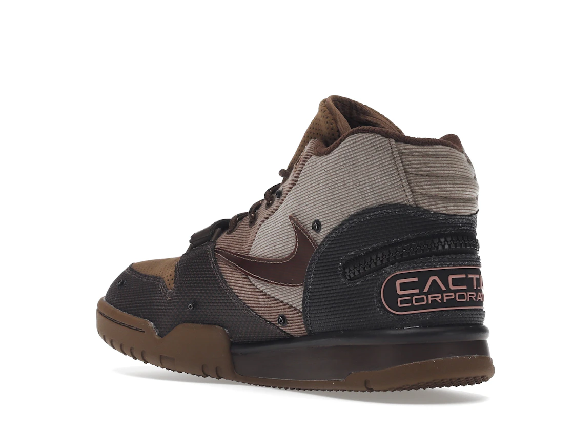 Vue 24 de Nike Air Trainer 1 SP Travis Scott Wheat