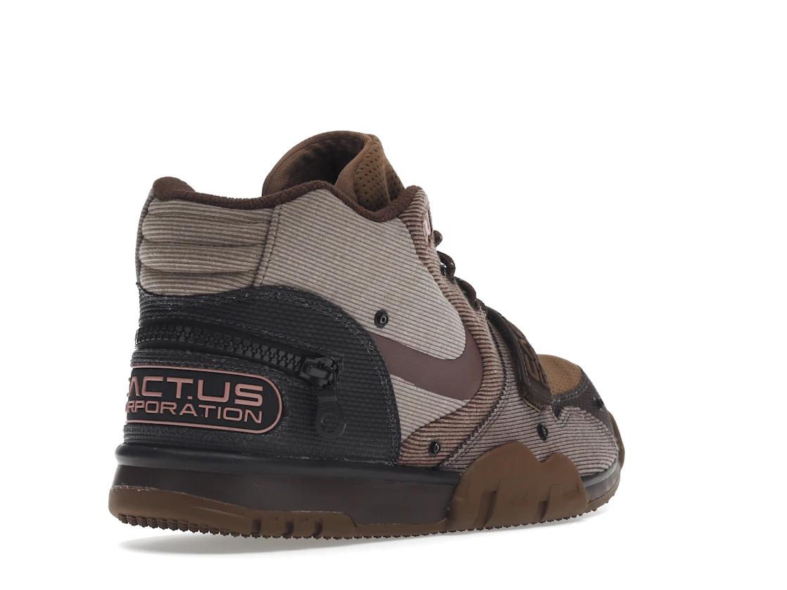 Vue 32 de Nike Air Trainer 1 SP Travis Scott Wheat