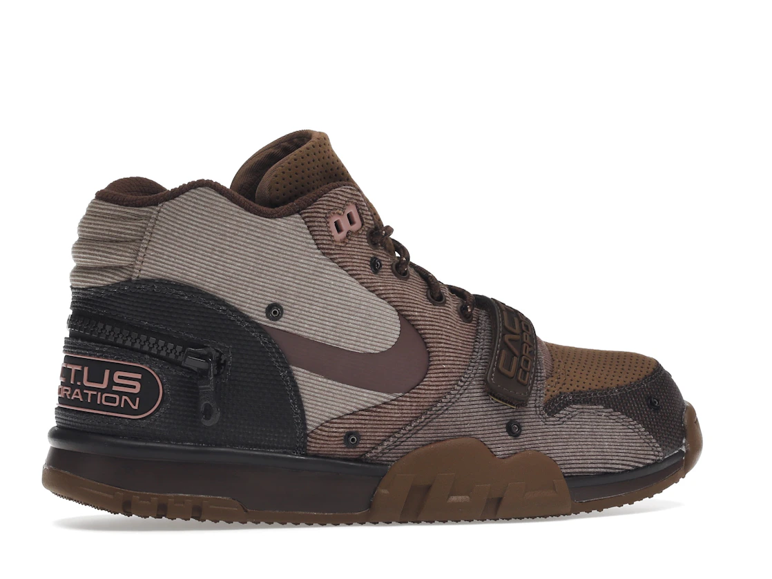 Vue 35 de Nike Air Trainer 1 SP Travis Scott Wheat