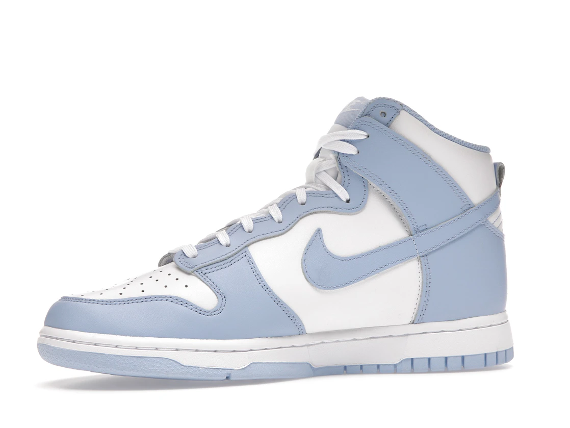 Vue 17 de Nike Dunk High Aluminum 