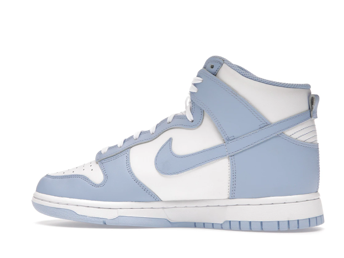 Vue 21 de Nike Dunk High Aluminum 