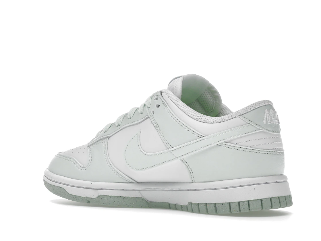 Vue 23 de Nike Dunk Low Next Nature White Mint 