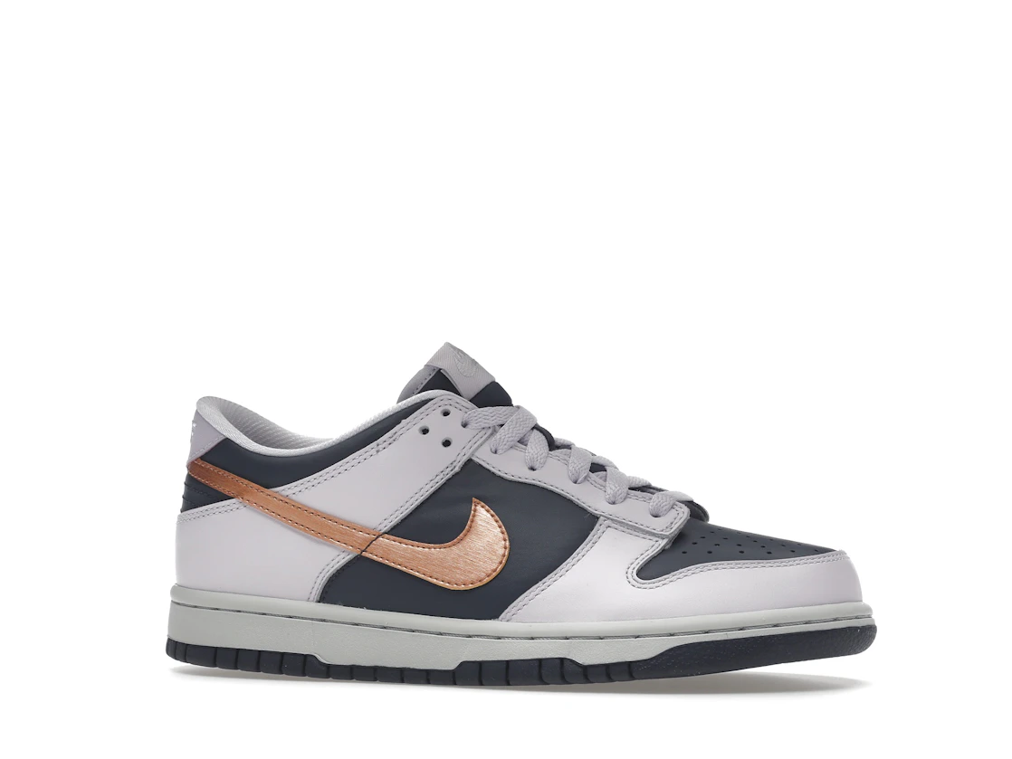 Vue 3 de Nike Dunk Low SE Copper Swoosh (GS)