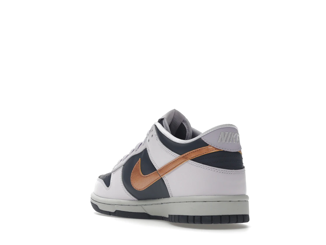 Vue 25 de Nike Dunk Low SE Copper Swoosh (GS)