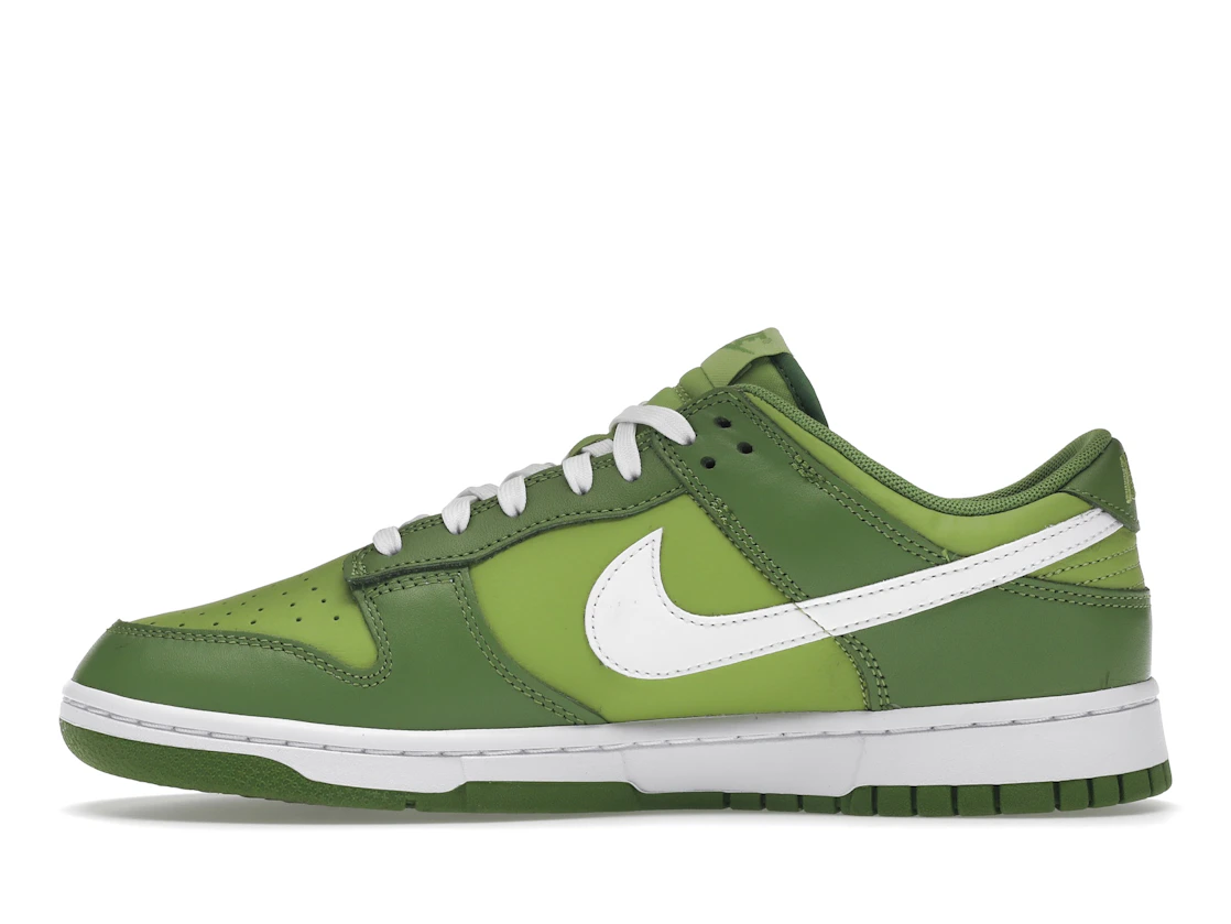 Vue 19 de Nike Dunk Low Chlorophyll