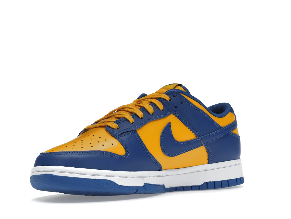 Vue 15 de Nike Dunk Low UCLA