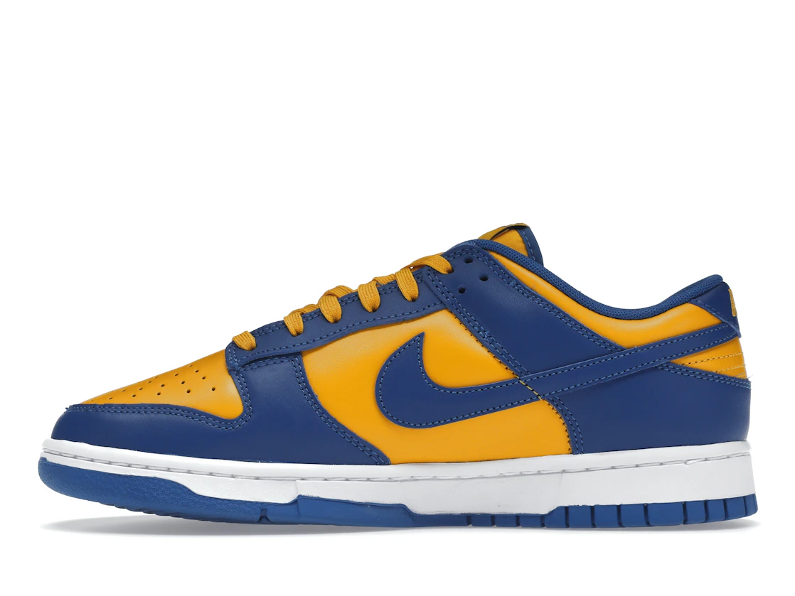 Vue 19 de Nike Dunk Low UCLA