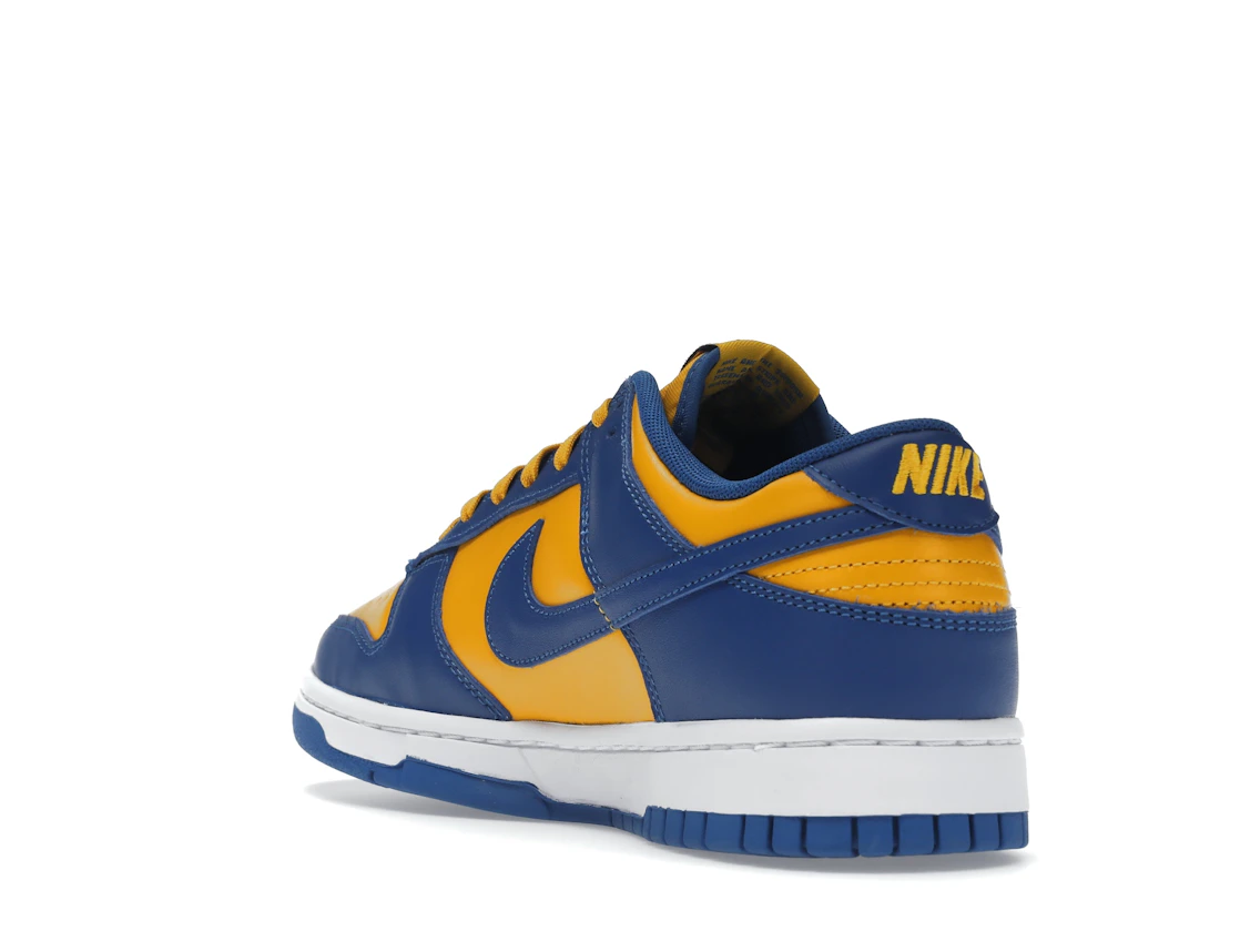 Vue 25 de Nike Dunk Low UCLA
