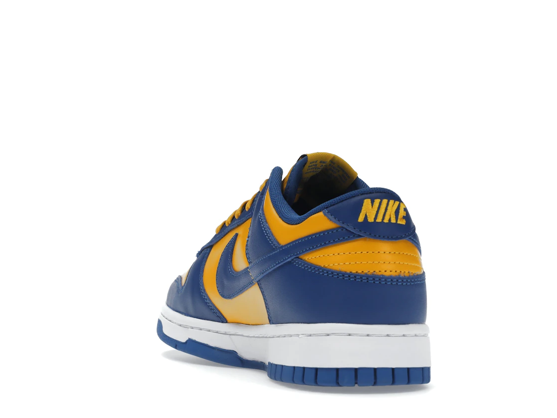 Vue 26 de Nike Dunk Low UCLA