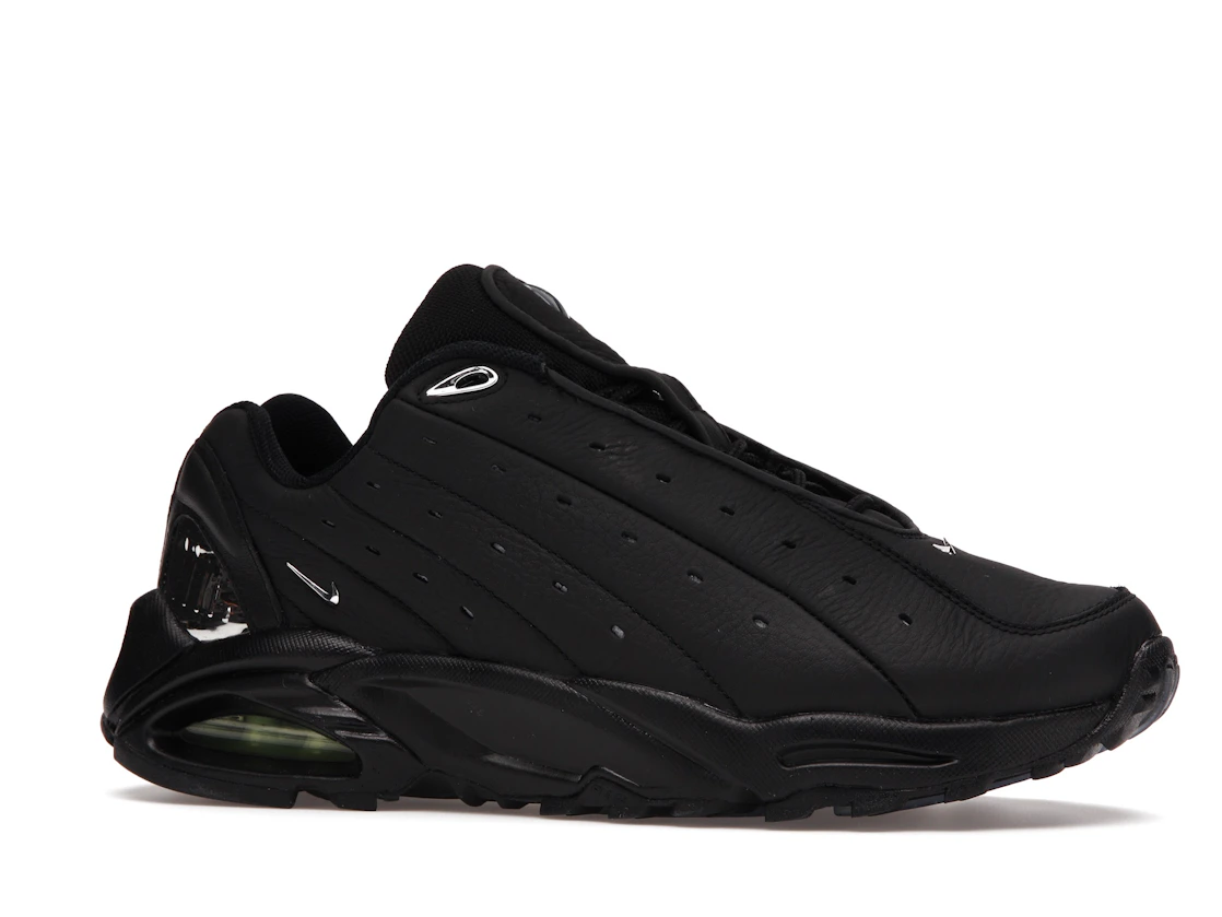 Vue 3 de Nike Hot Step Air Terra Drake NOCTA Triple Black