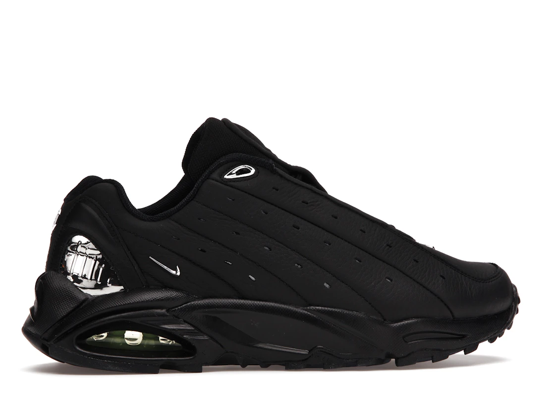 Vue 36 de Nike Hot Step Air Terra Drake NOCTA Triple Black