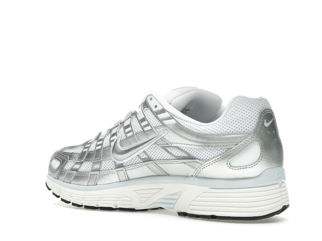 Vue 23 de Nike P-6000 White Blue Tint Sail Metallic Silver 