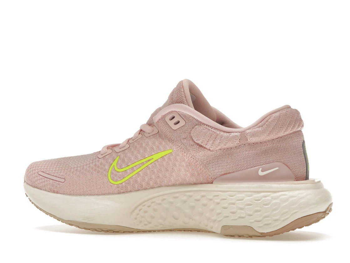 Vue 21 de Nike ZoomX Invincible Run Flyknit 2 Atmosphere Pink Oxford 