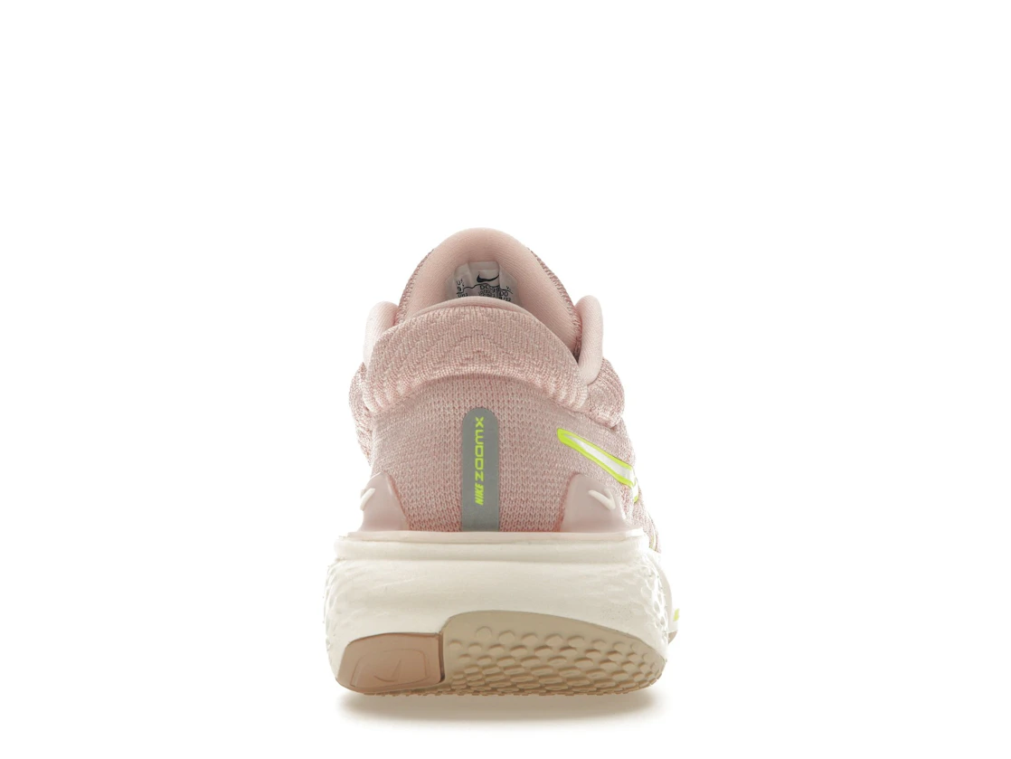 Vue 28 de Nike ZoomX Invincible Run Flyknit 2 Atmosphere Pink Oxford 