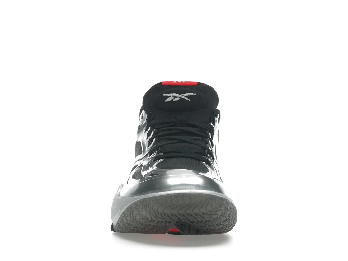 Vue 10 de Reebok Engine A Mobius Re-Boot